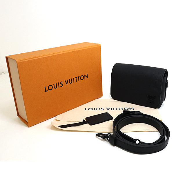 Louis Vuitton M82085 Fastline Wearable Leather Black Wallet Case