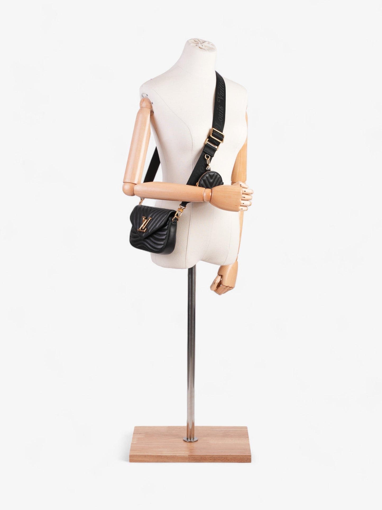 Louis Vuitton New Wave Multi Pochette Leather Black Clutch Bag