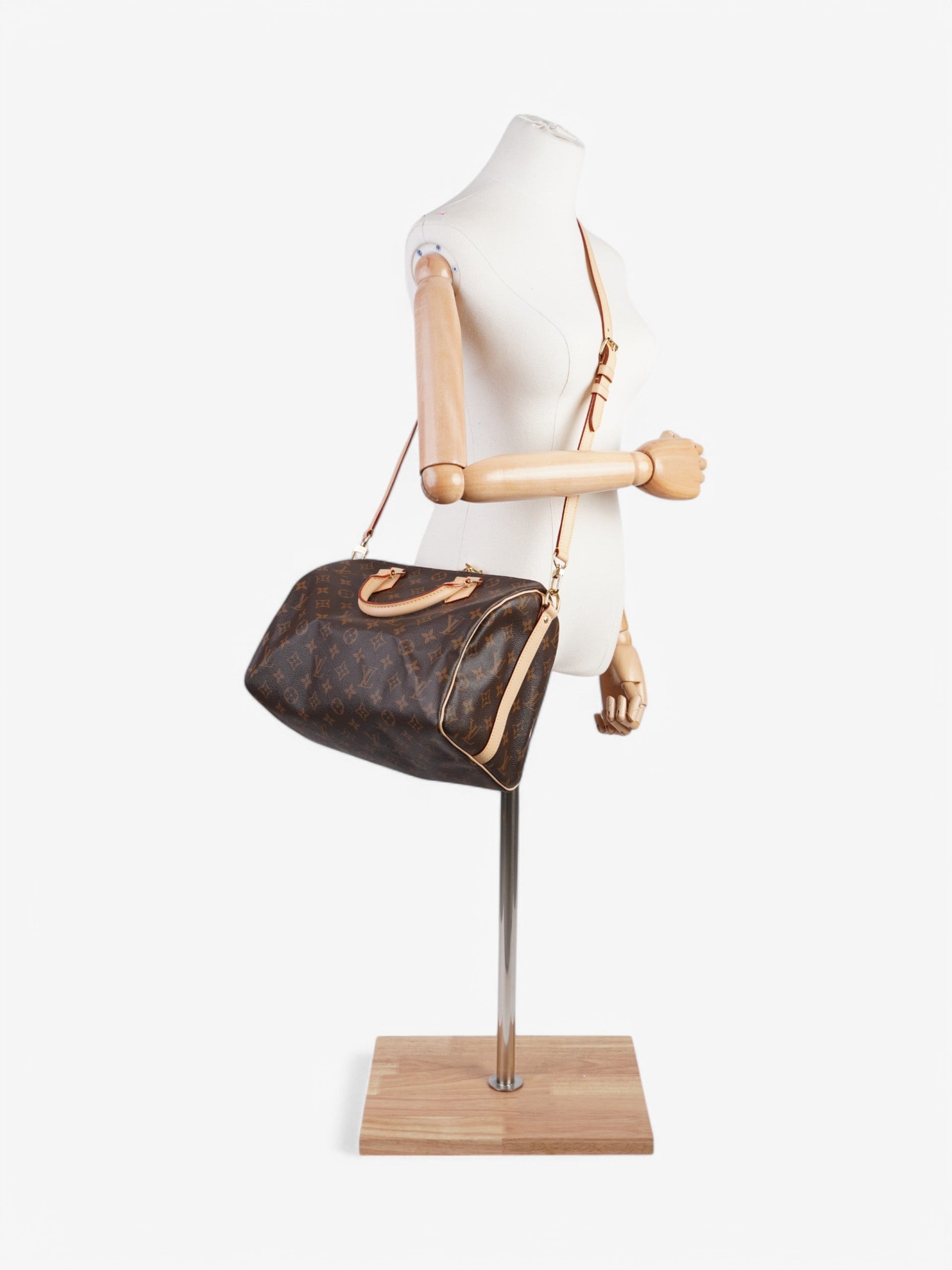 Louis Vuitton Speedy Bandouliere Coated 30 Monogram Canvas Coated Canvas Apparel Canvas 37
