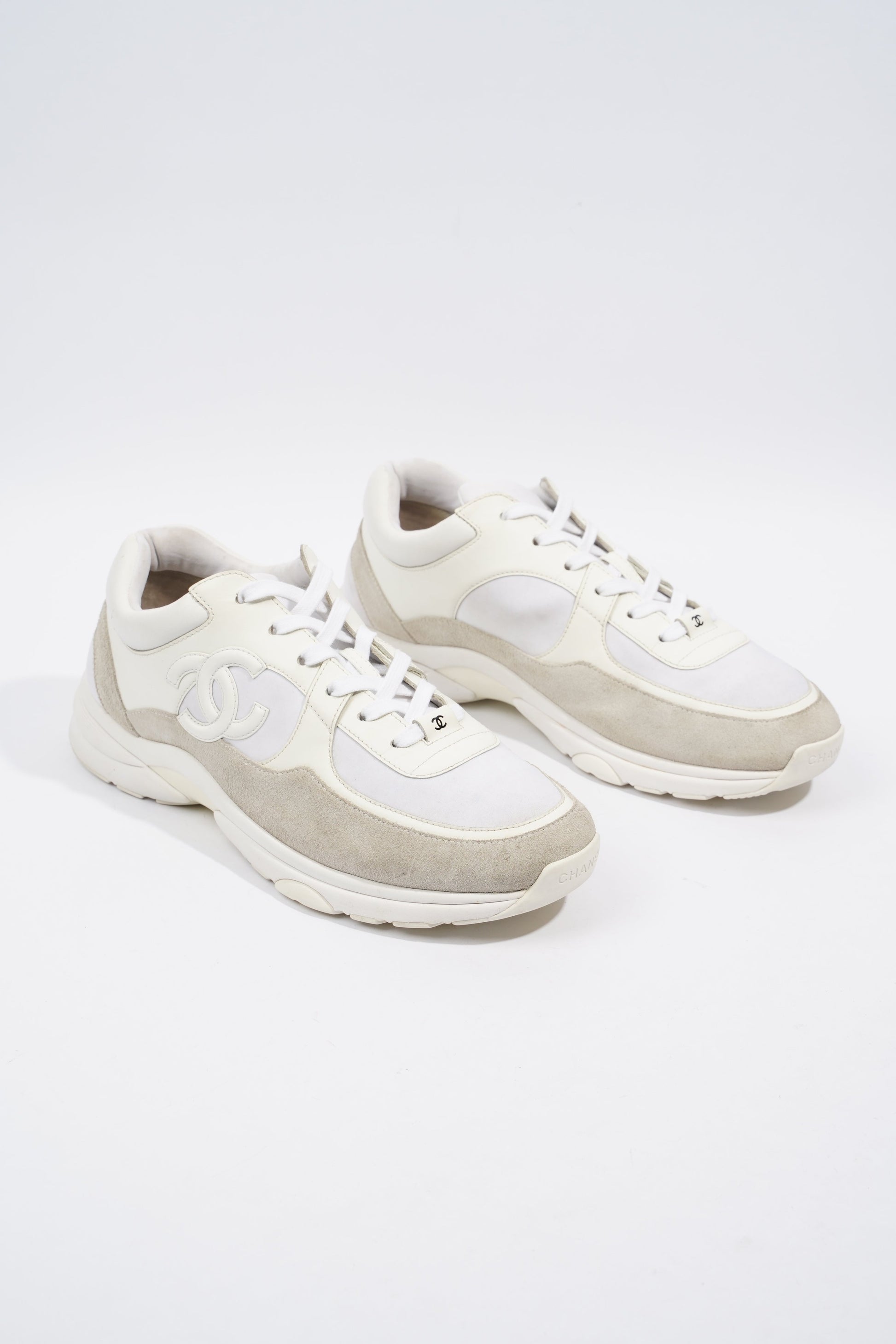 Chanel CC Logo Sneaker White Suede EU 44 UK 10