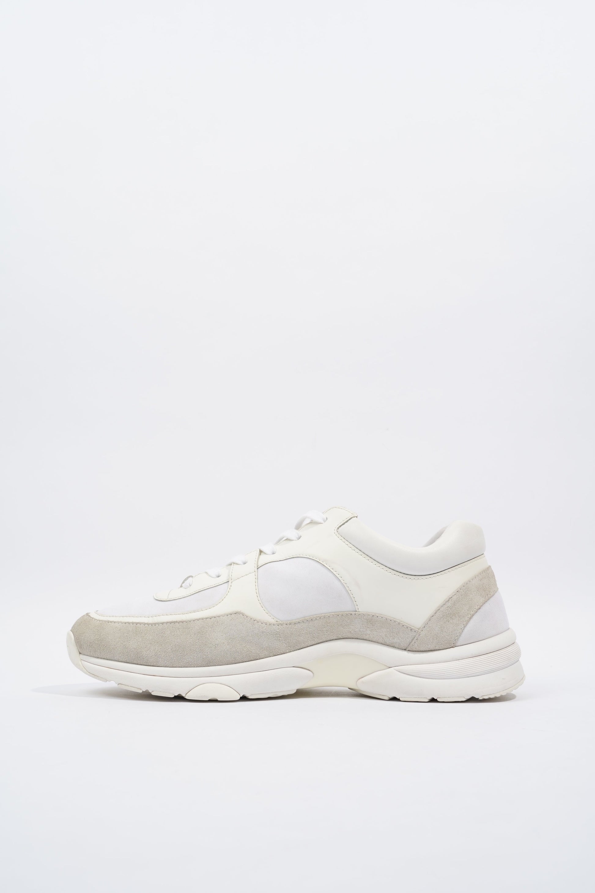 Chanel CC Logo Sneaker White Suede EU 44 UK 10