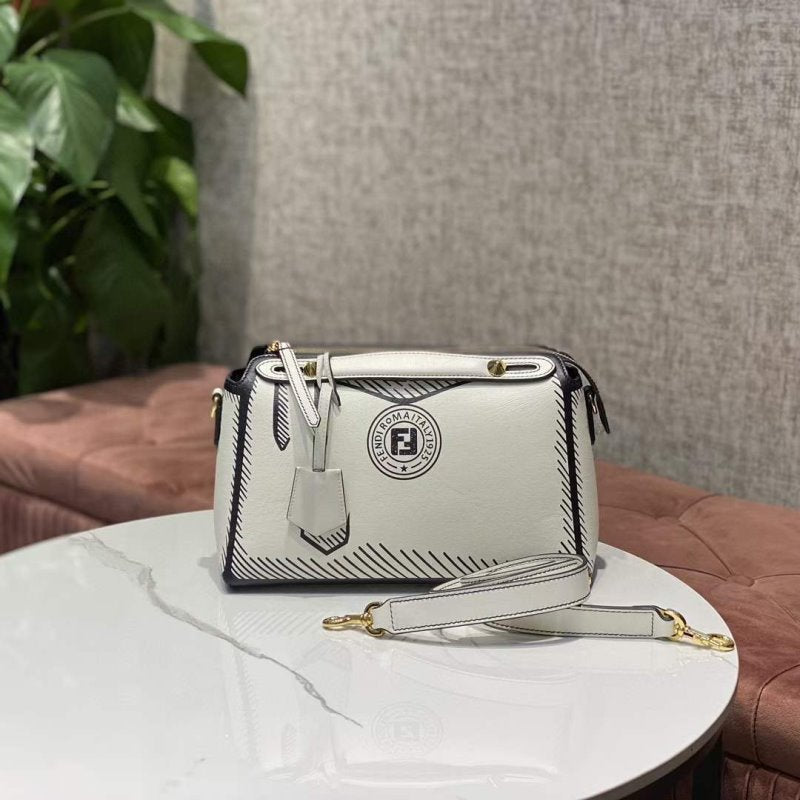 Fendi By The Way Shoulder Bag Shoulder Bag Bgmp1070