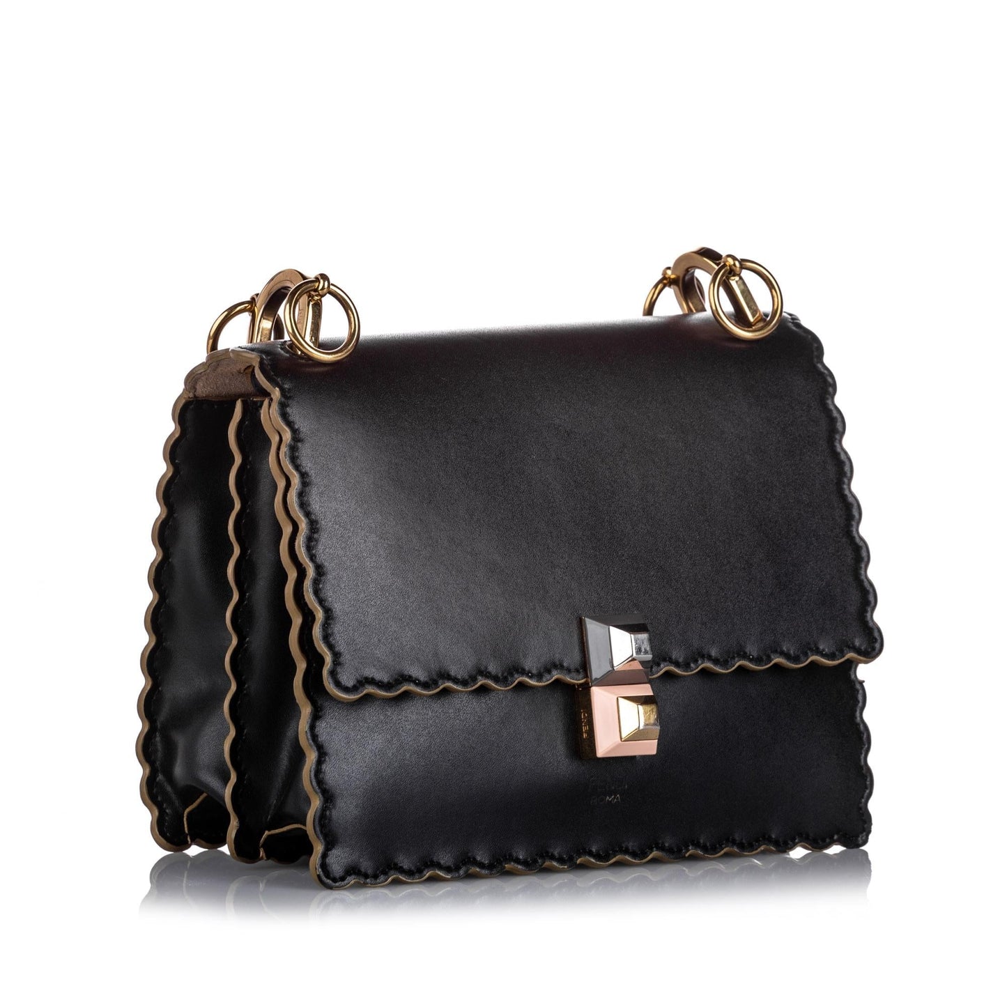 Fendi Kan Shoulder Bag Shg Leather