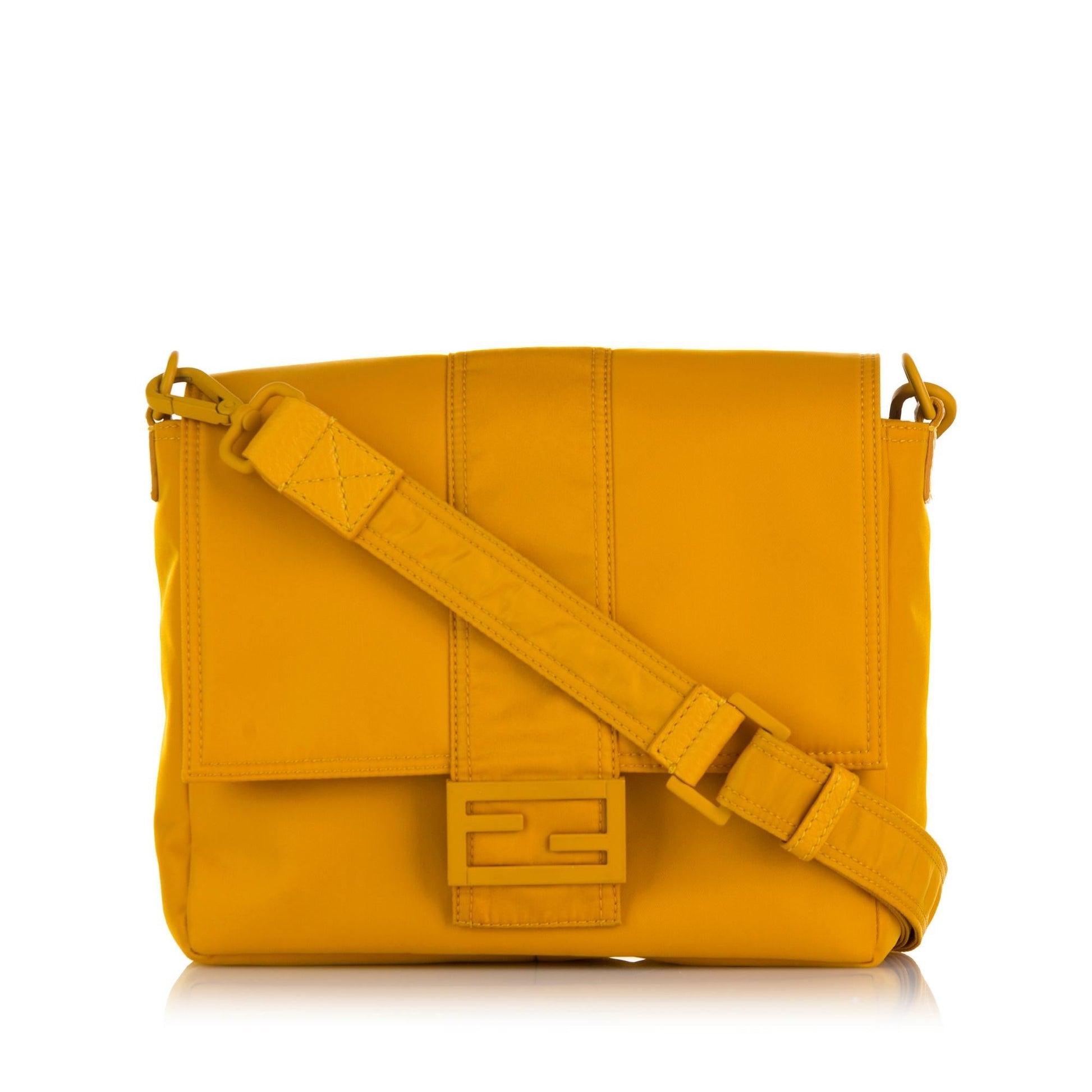 Fendi Mamma Baguette Crossbody Bag Shg X2Ndef Medium Shoulder Bag