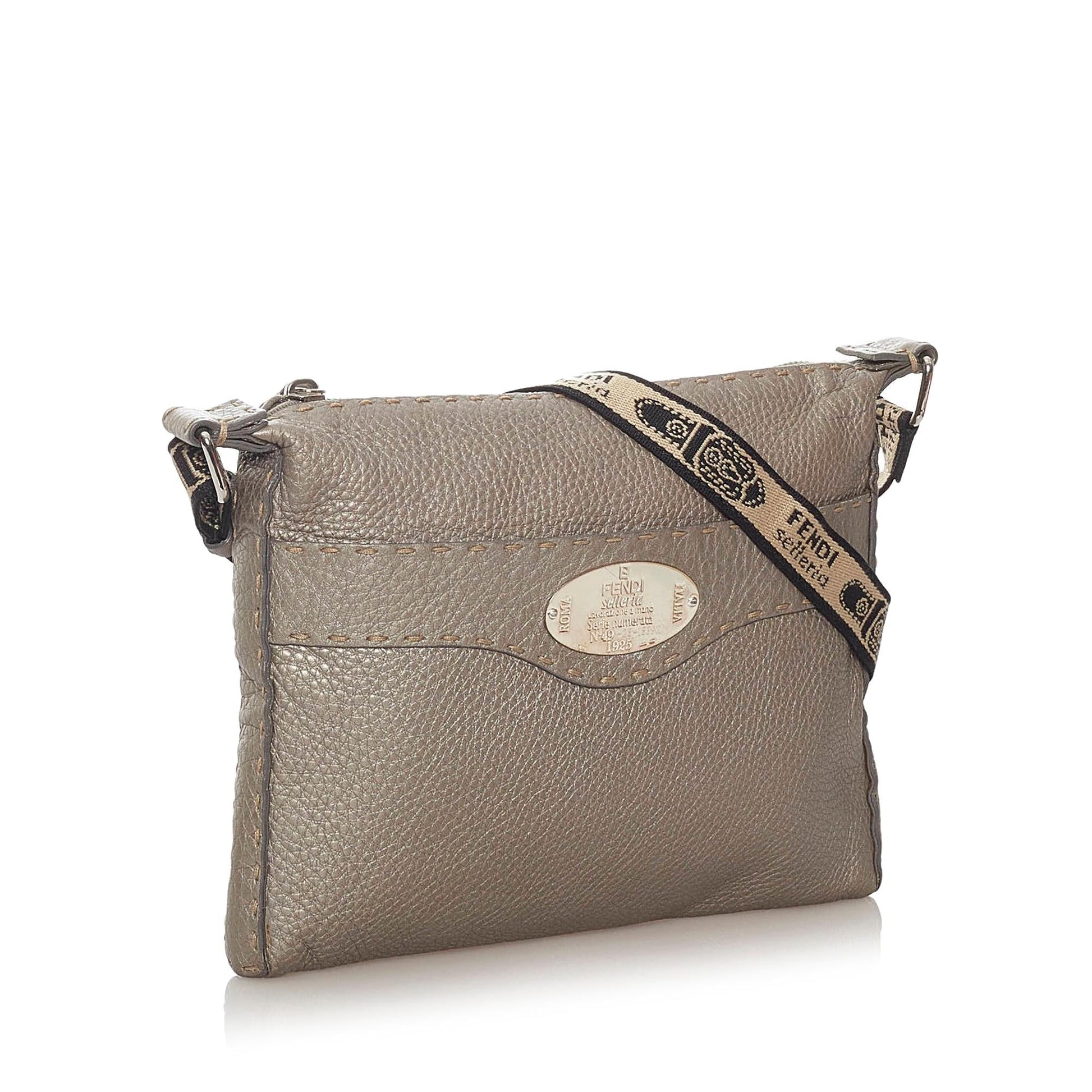 Fendi Selleria Crossbody Bag Shg Leather Bag Shg 27845
