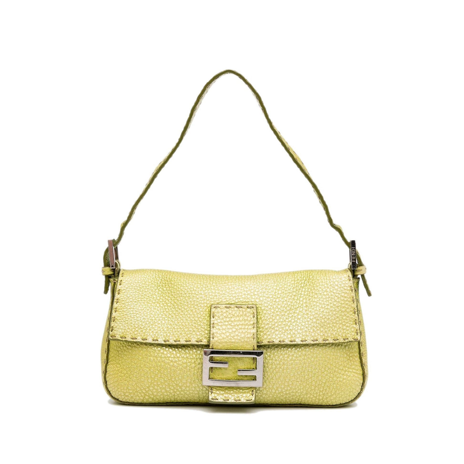 Fendi Selleria Mamma Baguette Shg S8Tdec Handbag Shoulder Bag