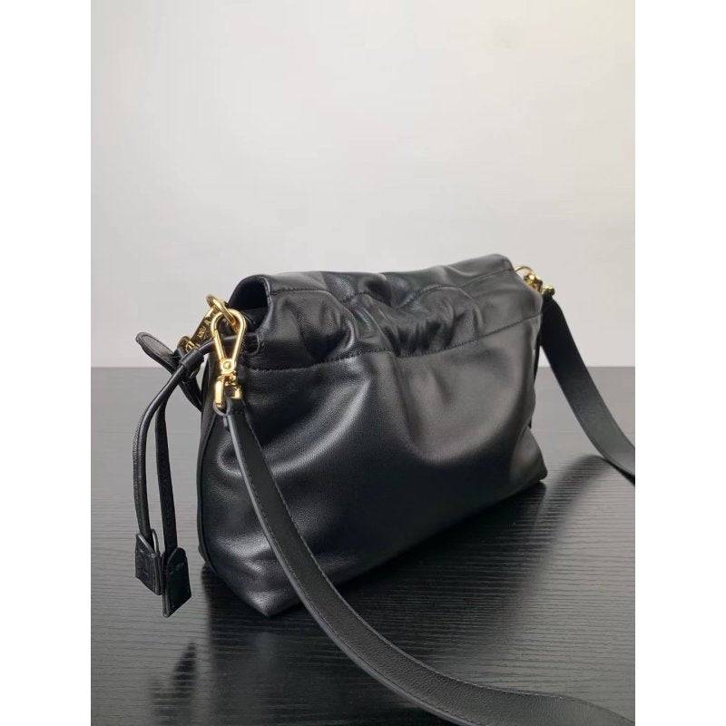 Fendi Baguette Cross Body Bag Shoulder Bag Body Bag Bg0525202