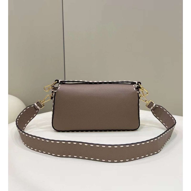 Fendi Baguette Hand Bag Shoulder Bag Hand Bag Bg02074