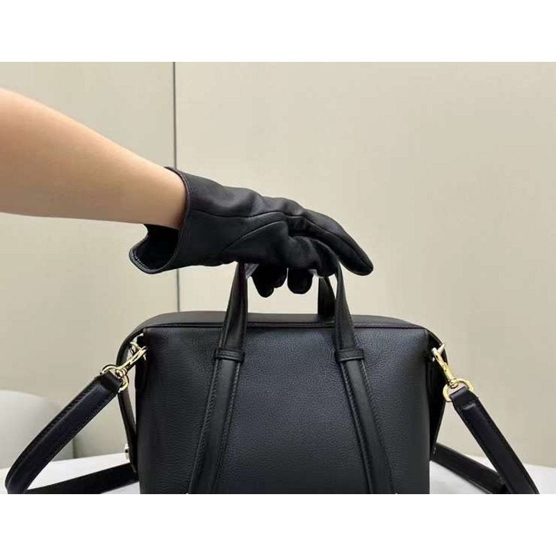 Fendi Boston Hand Bag Travel Bag Hand Bag Bg02989