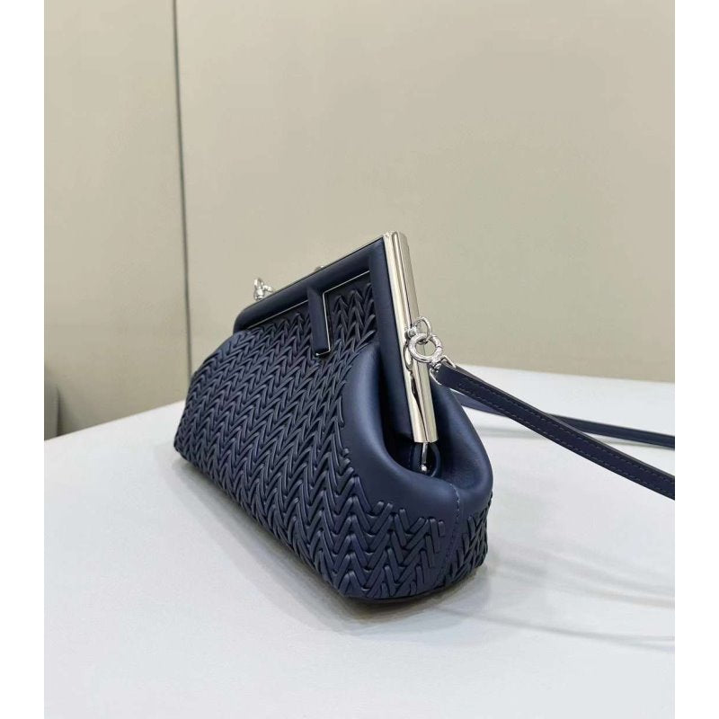 Fendi Shoulder Bag Shoulder Bag Bg02012