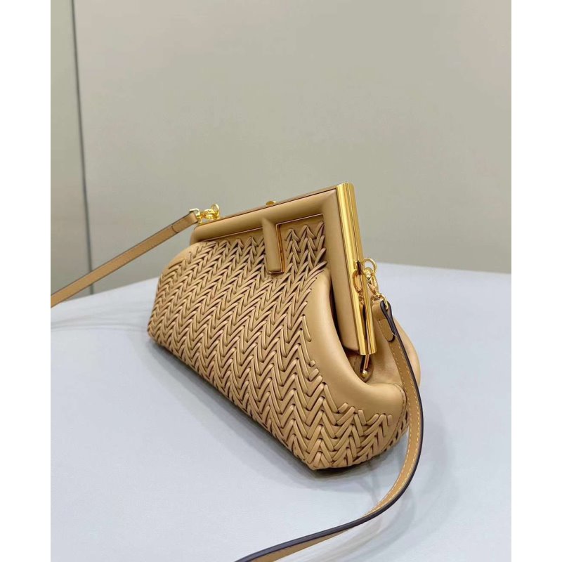 Fendi Shoulder Bag Shoulder Bag Bg02013