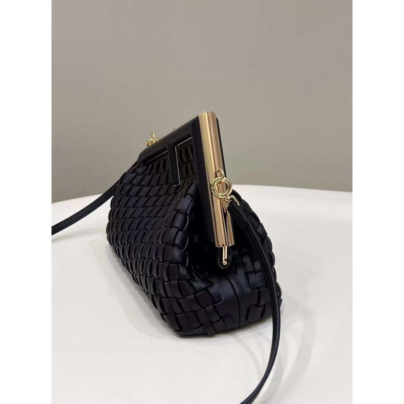 Fendi Shoulder Bag Shoulder Bag Bg02064