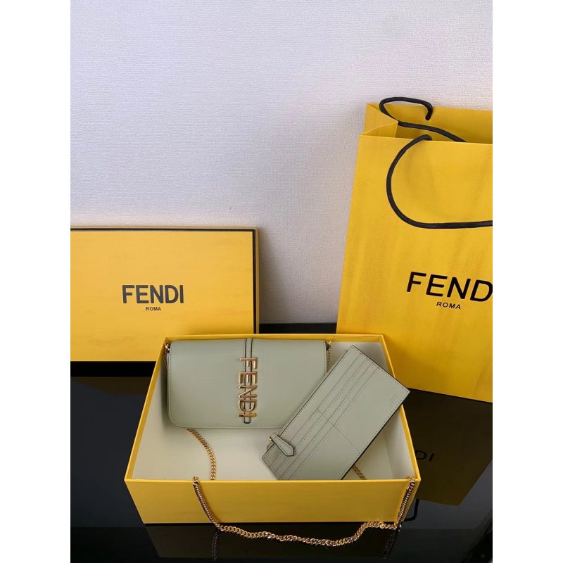 Fendi Fendi Leather Chain Bag Bg0525193 Travel Bag