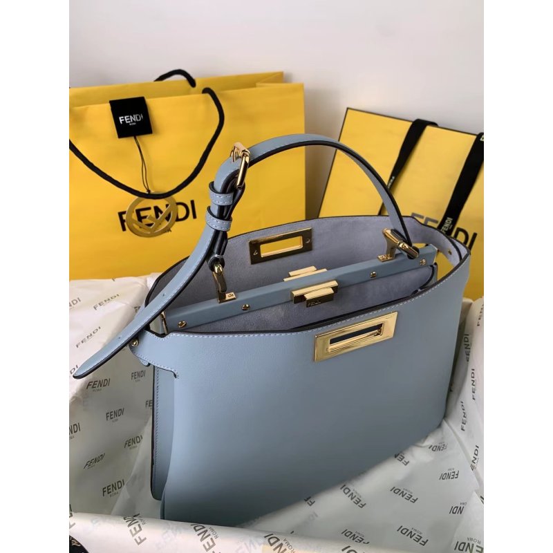Fendi Peekaboo Shoulder Bag Shoulder Bag Bg0525187