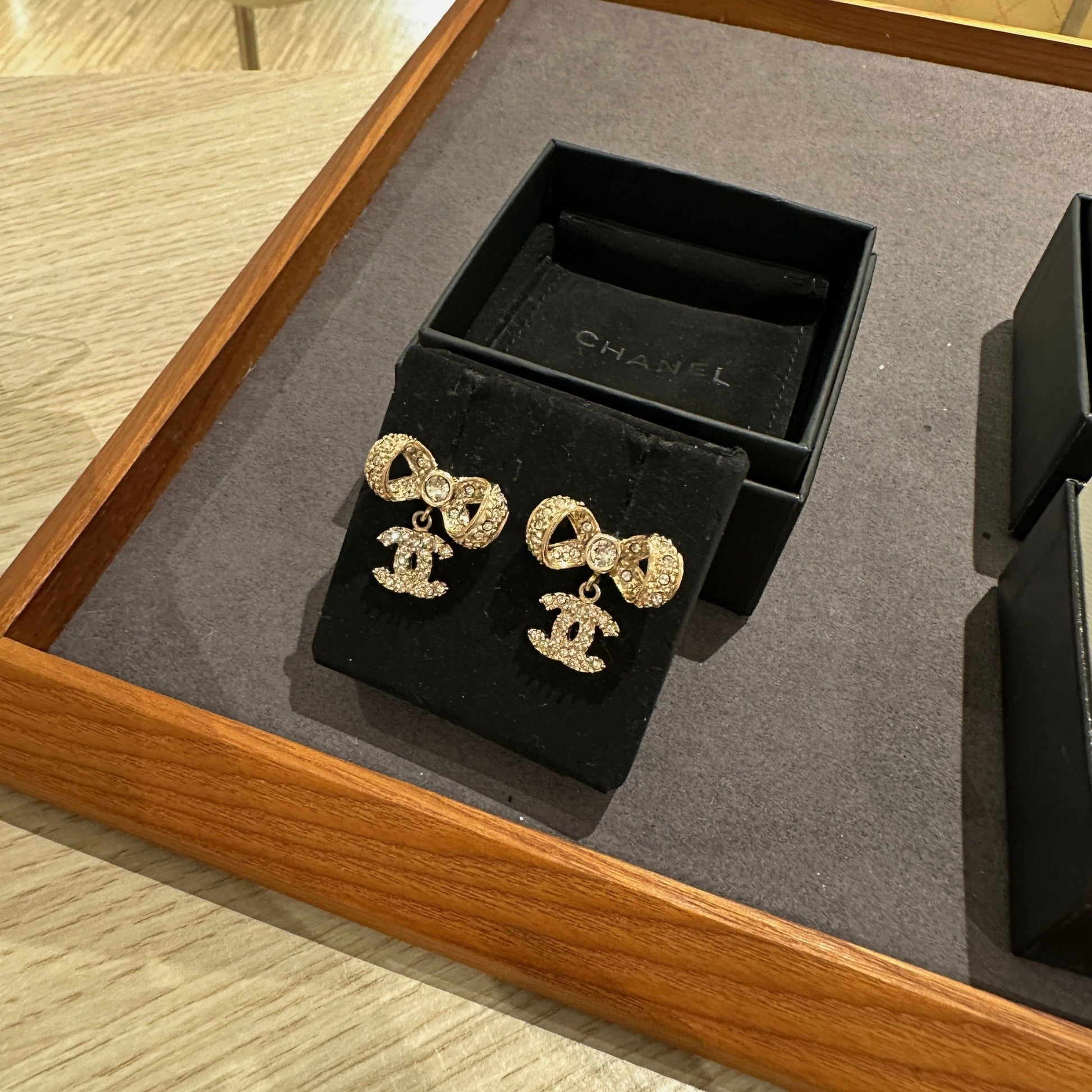 Chanel   earrings