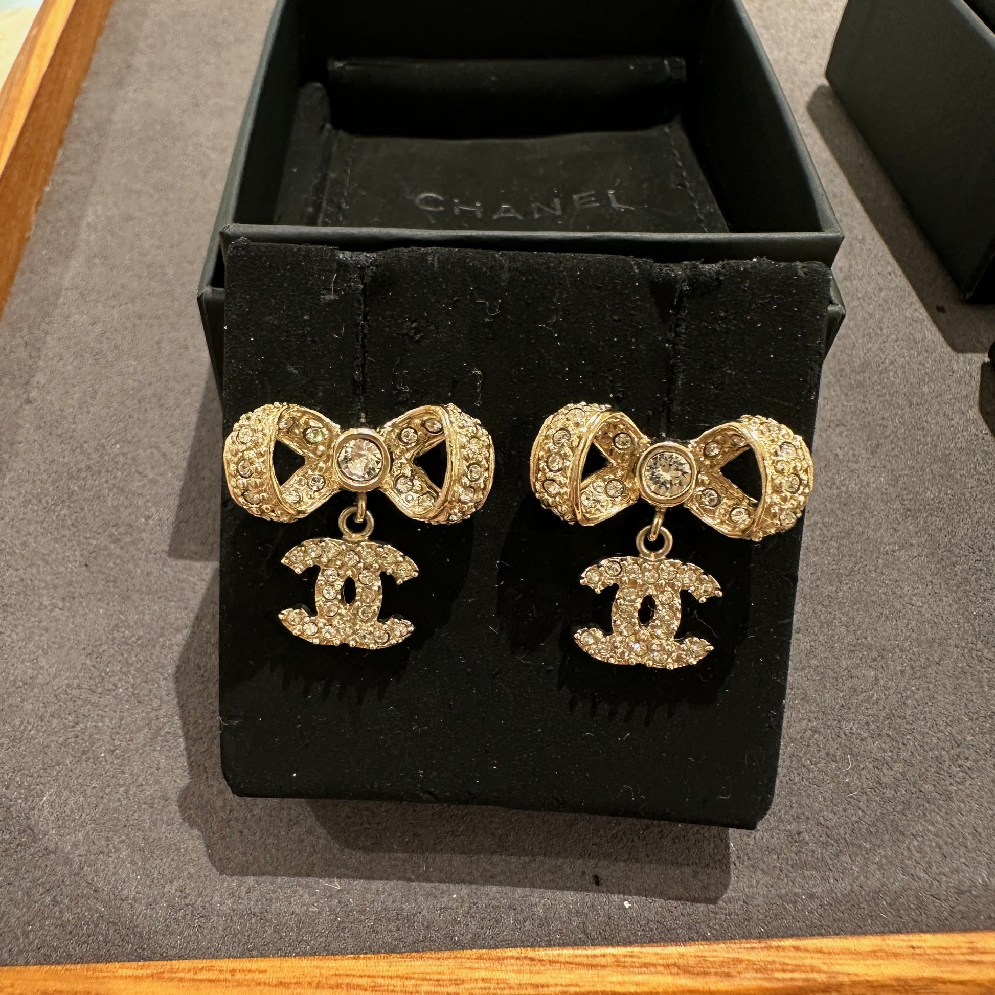 Chanel   earrings