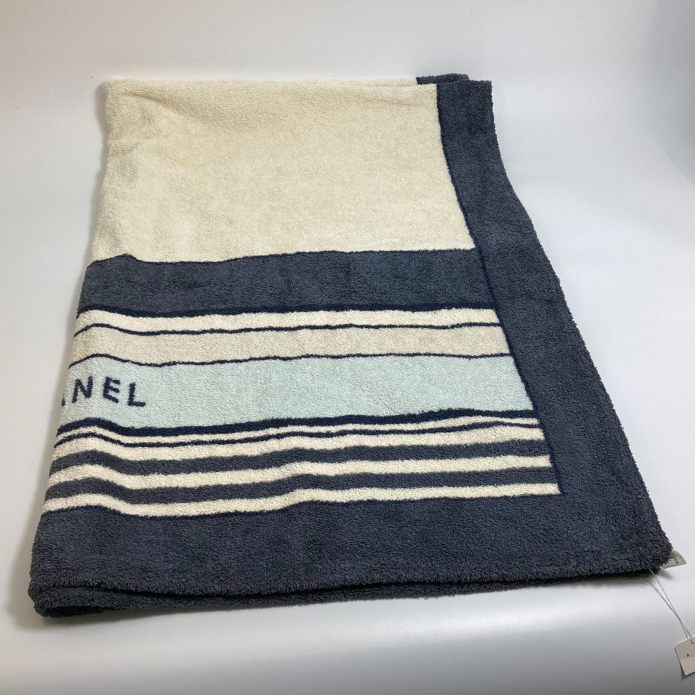 Chanel towel cotton Ivoryx type border bath Blue Handbag