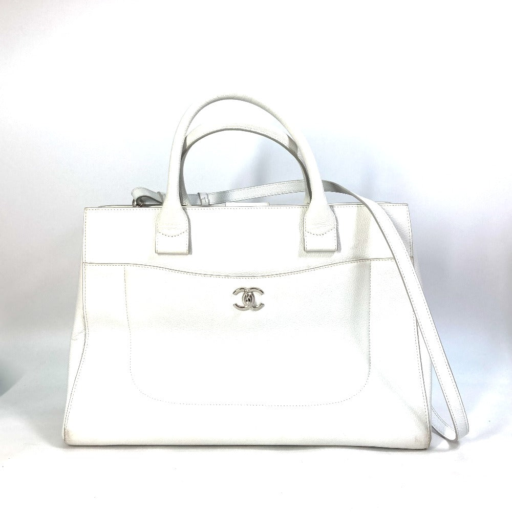 Chanel Caviar skin CC COCO Mark neo White Handbag