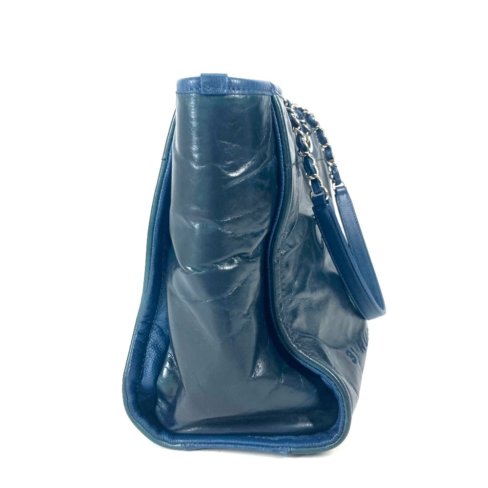 Chanel Navy Logo DeauvilleMM Leather Shoulder Bag