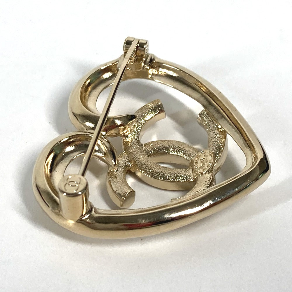Chanel Brooch tone Gold Handbag