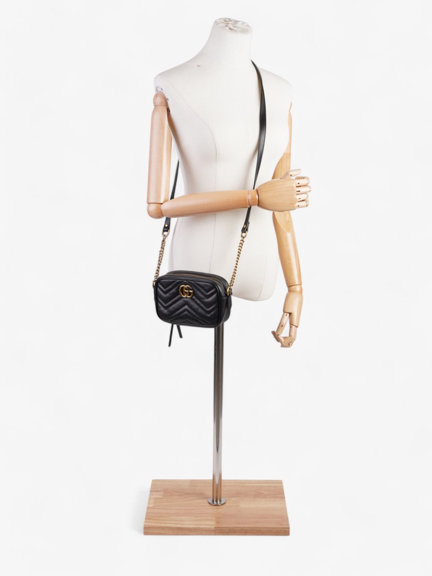 Gucci Marmont Mini Crossbody Bag Leather Matelasse Mini 7