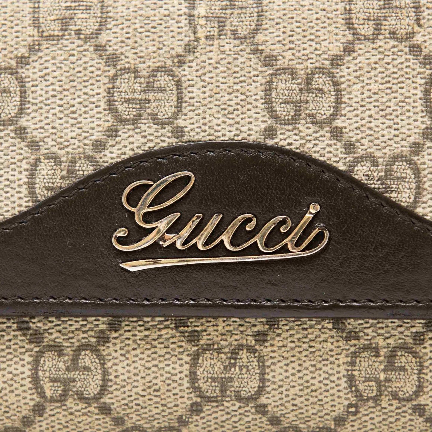 Gucci GG SCRIPT Logo Wallet Case