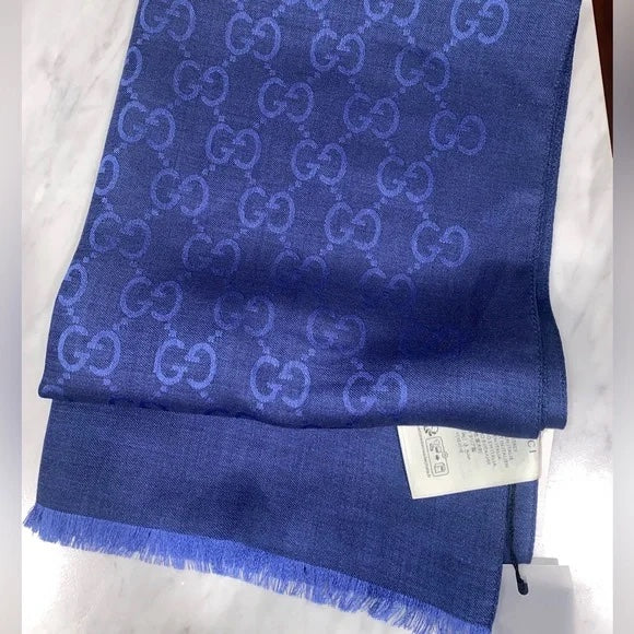 Gucci GG SUPREME SILK SCRAF Wool Apparel