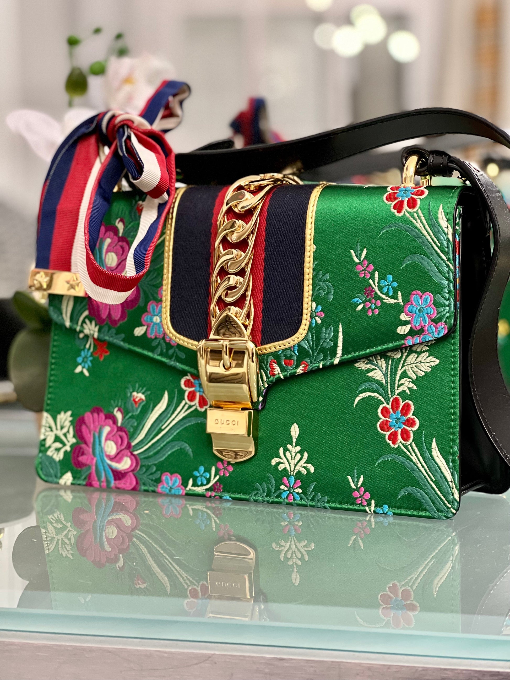 Gucci FLORAL JACQUARD SYLVIE -HS Green Small Handbag