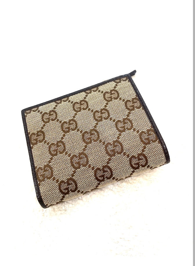 Gucci GG BI-FOLD Monogram Canvas Wallet Case