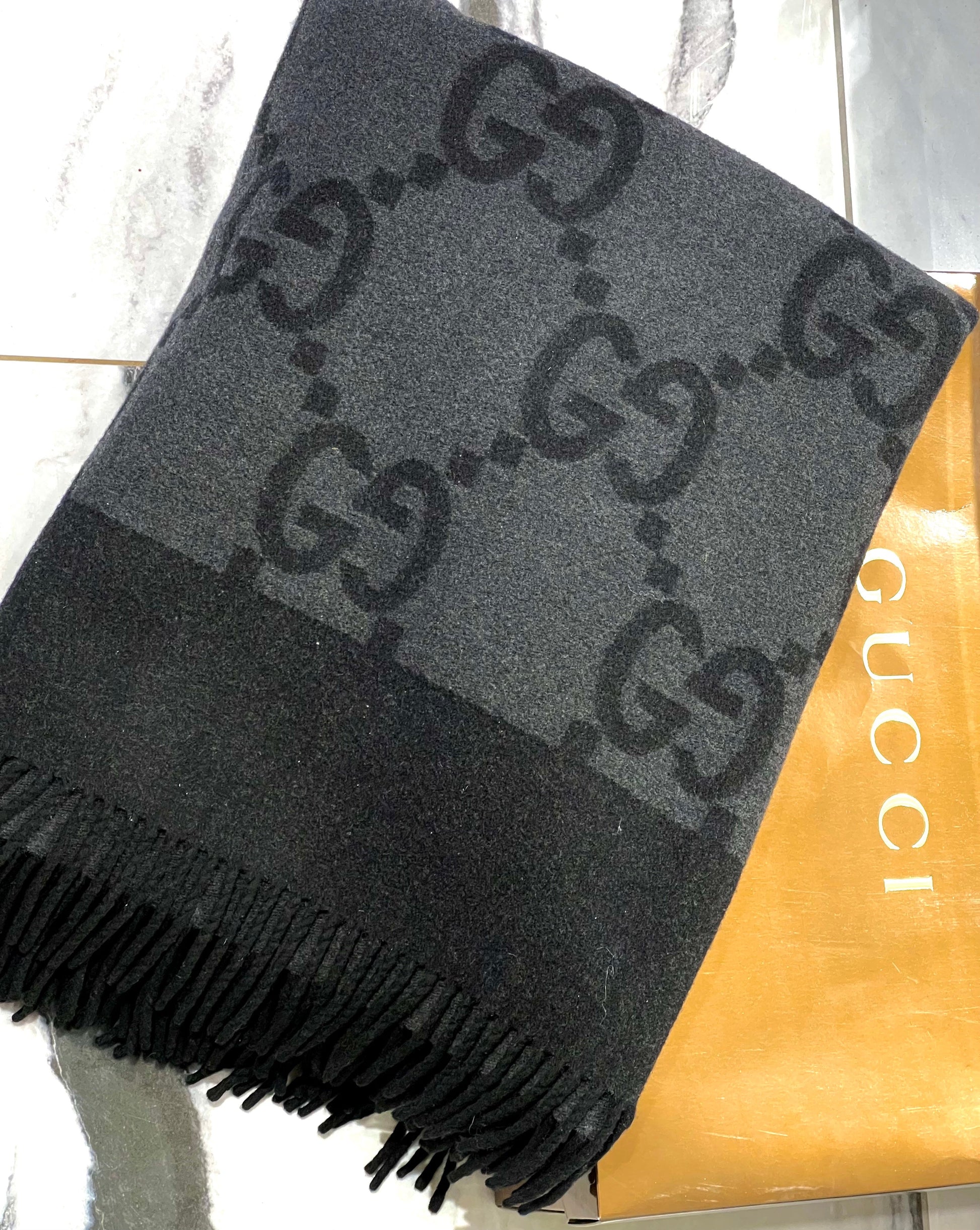 Gucci GG BLEND CASHMERE BLANKET Wool Apparel