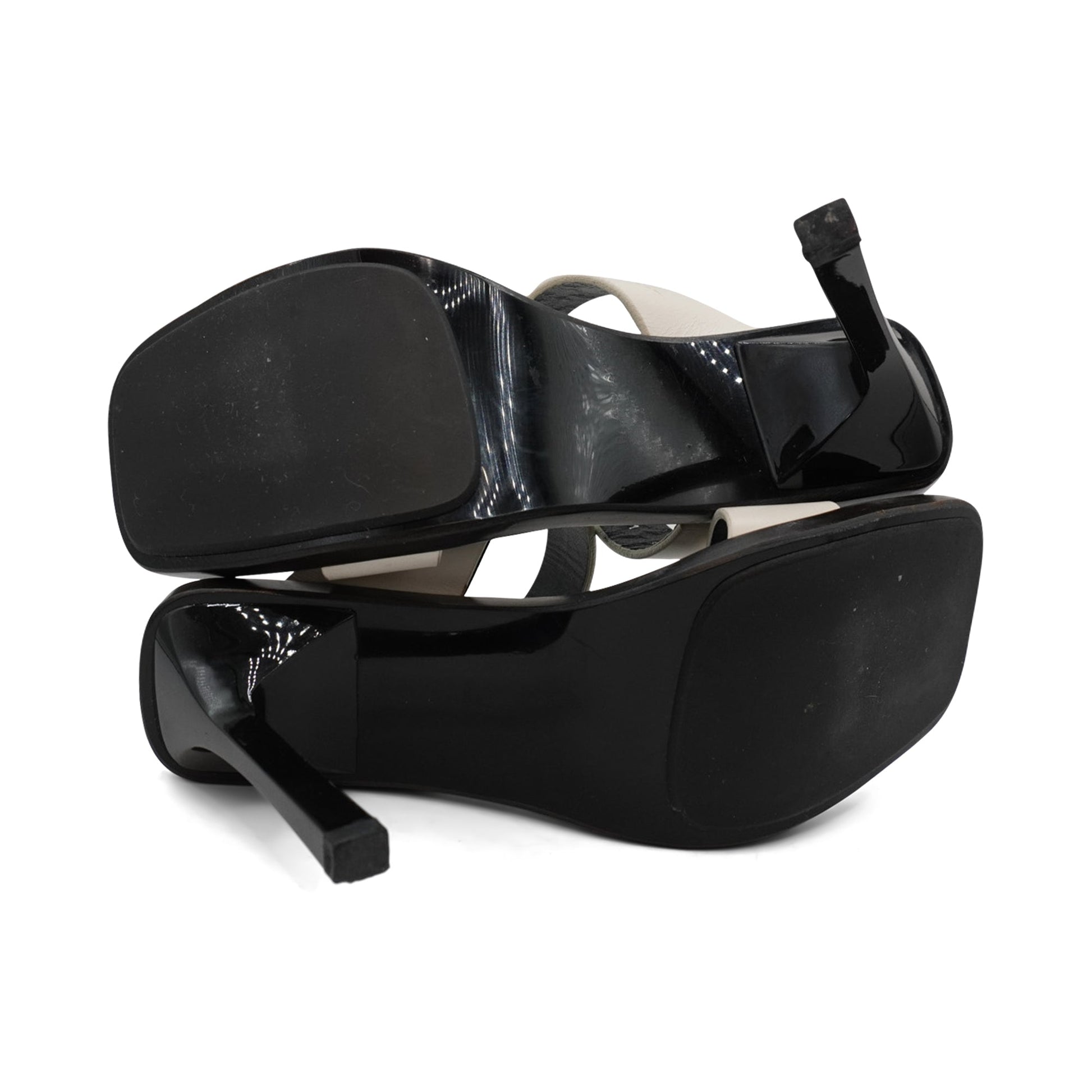 Gucci Mules - Women's 6