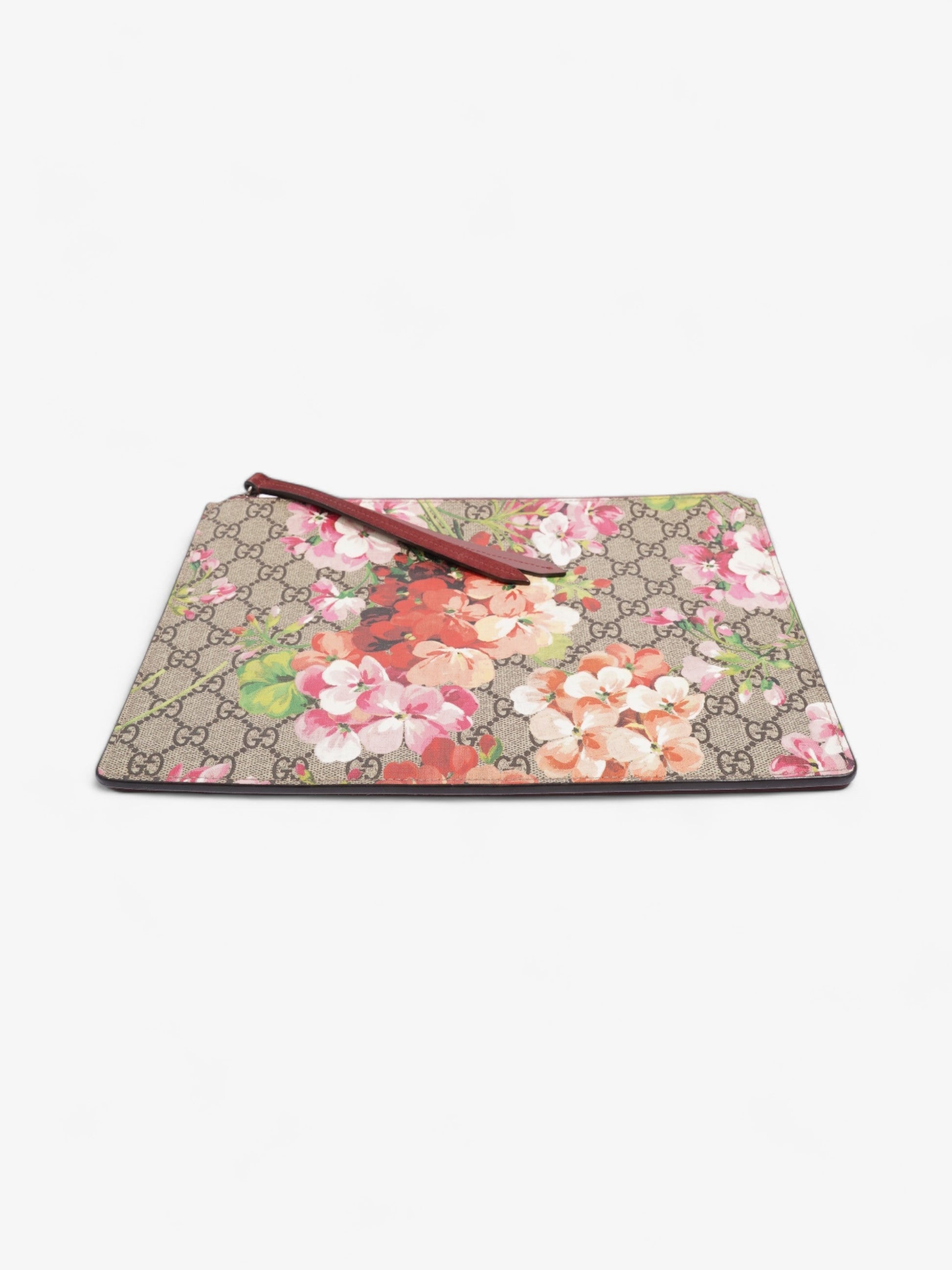 Gucci Blooms Clutch Floral Supreme Coated Canvas Clutch Bag