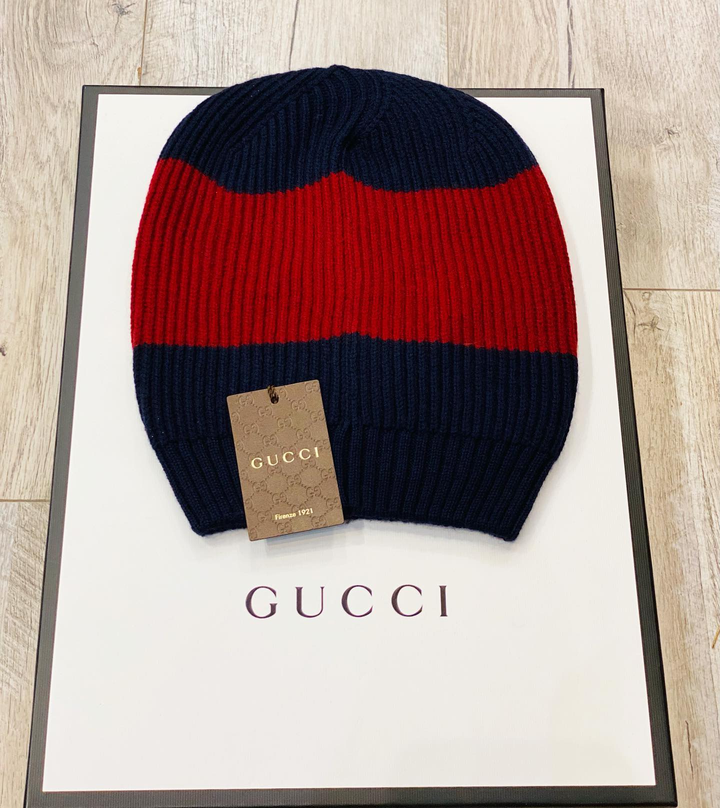 Gucci Interlocking GG Beanie Wool Blue Red Apparel