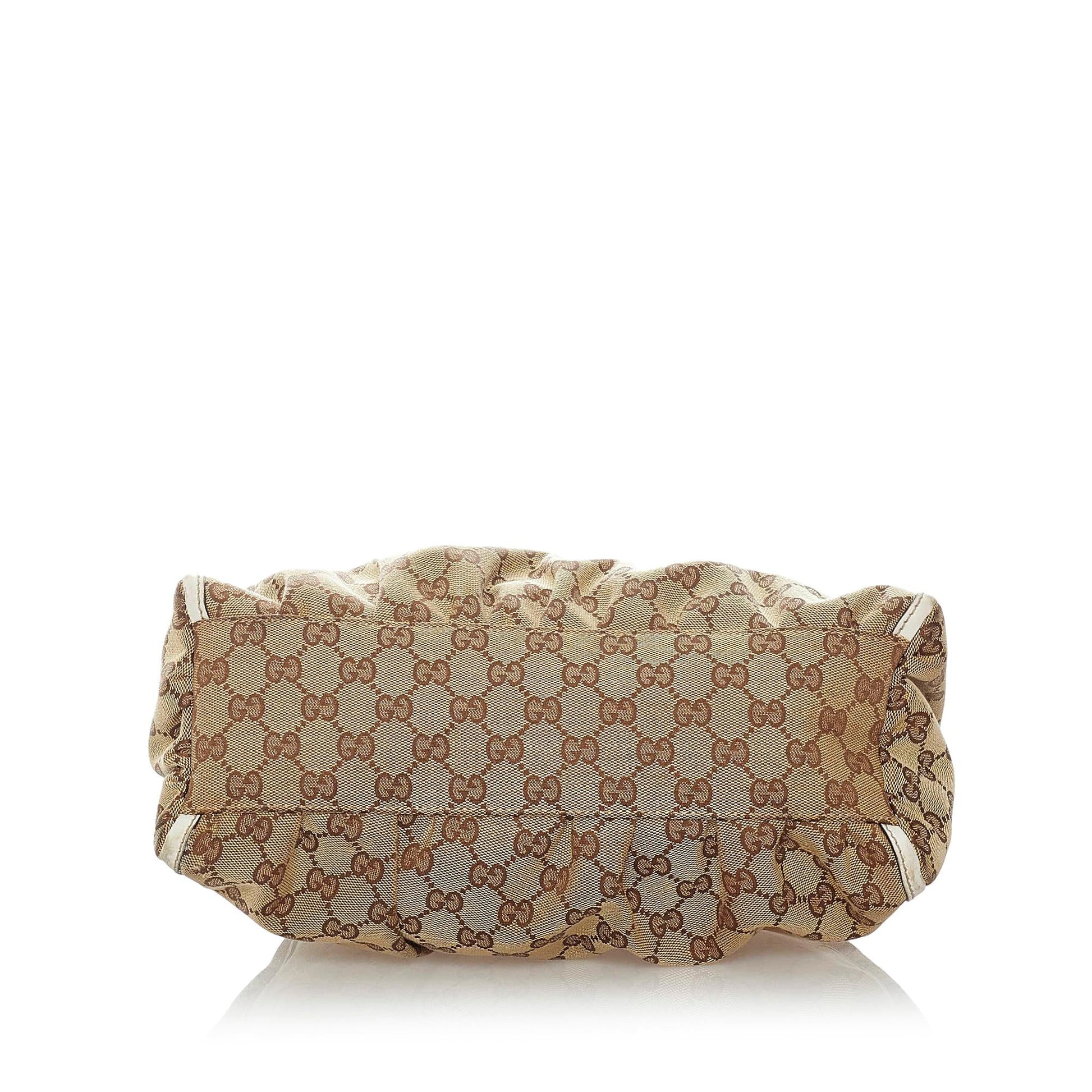 Gucci GG Canvas Abbey D-Ring Shoulder Bag (SHG-30987)