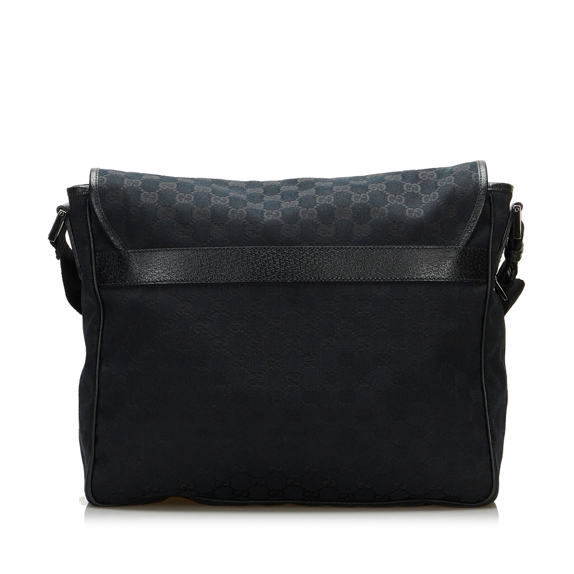 Gucci GG SHG-yXdfQ3 Canvas Black Crossbody Bag