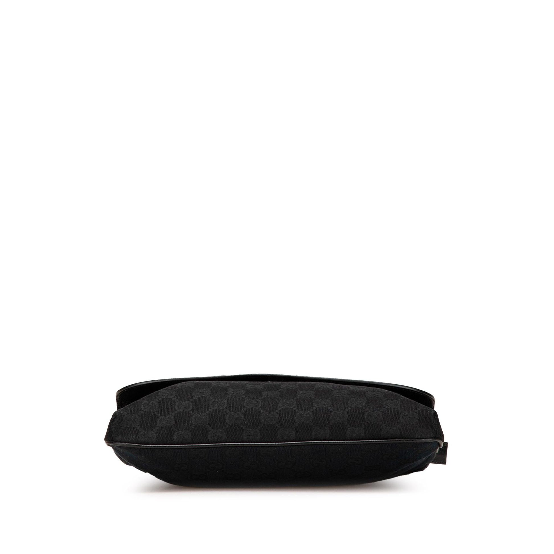 Gucci GG Canvas Calf Black Crossbody Bag Crossbody 23