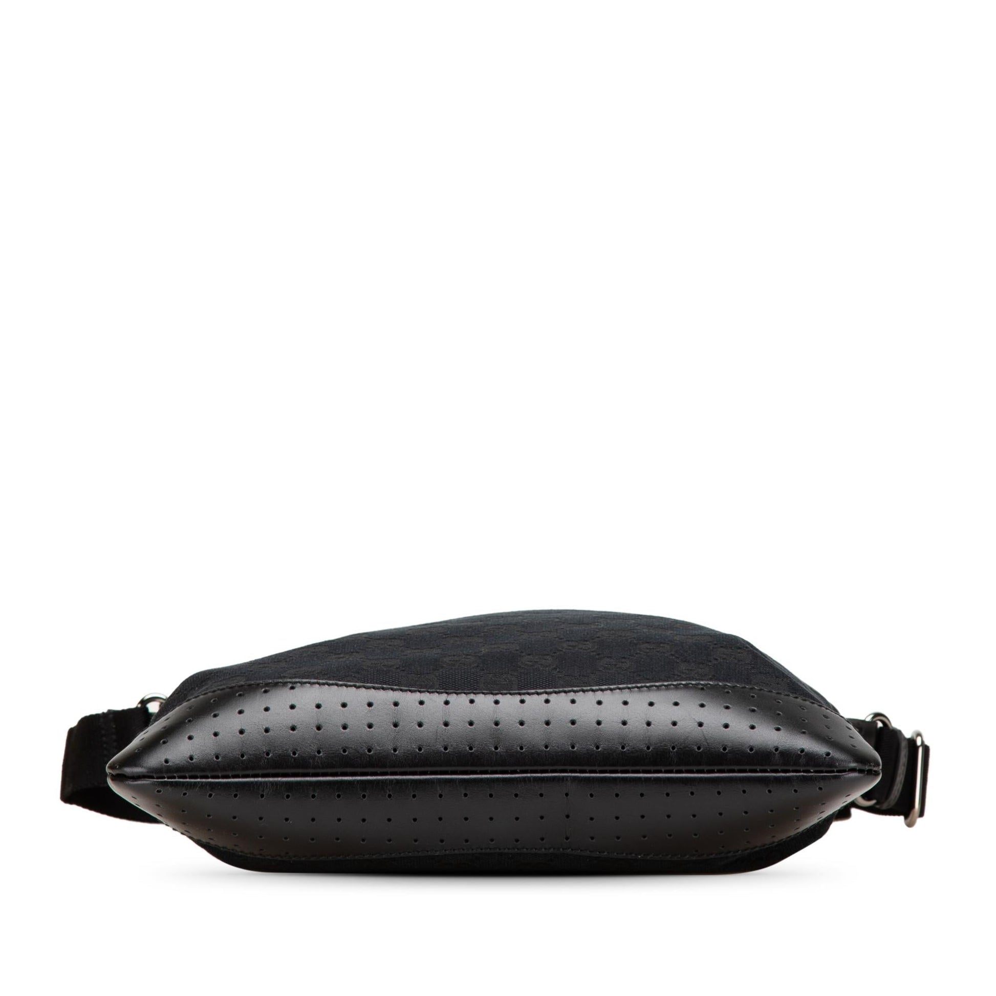 Gucci GG Canvas Calf Black Crossbody Bag Crossbody 41