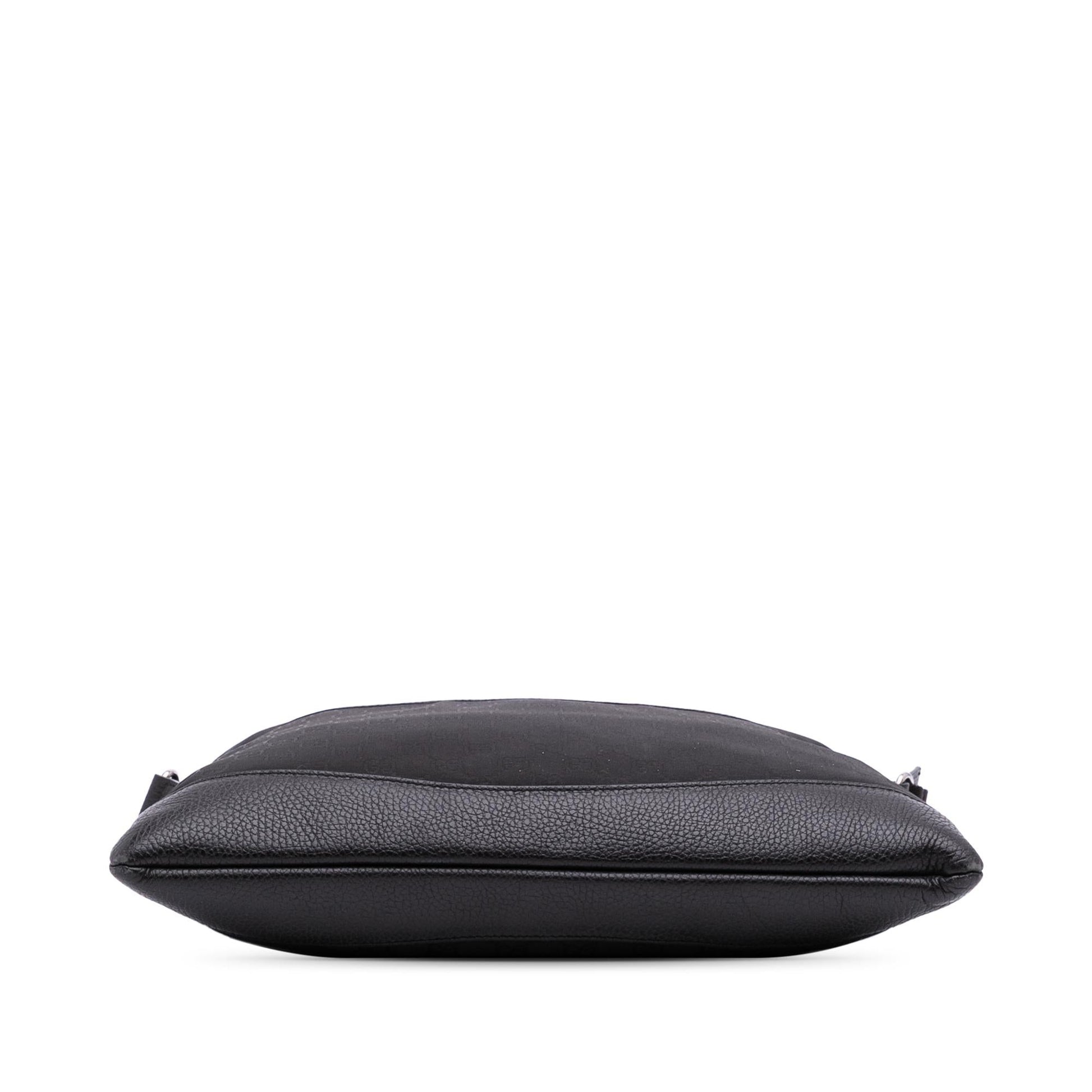 Gucci GG Canvas Calf Black Crossbody Bag Crossbody 50
