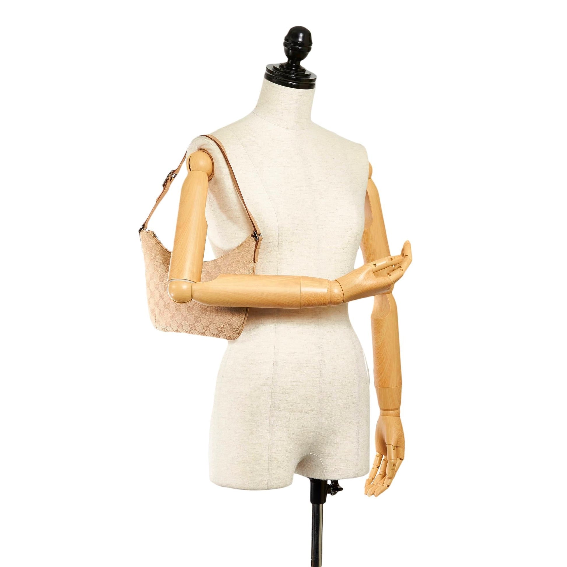 Gucci GG Canvas Shoulder Bag (SHG-31117)
