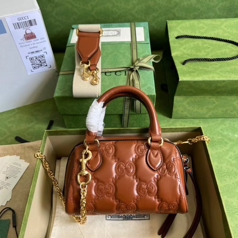 Gucci Shoulder Bag Matelasse Bag Bgu00713