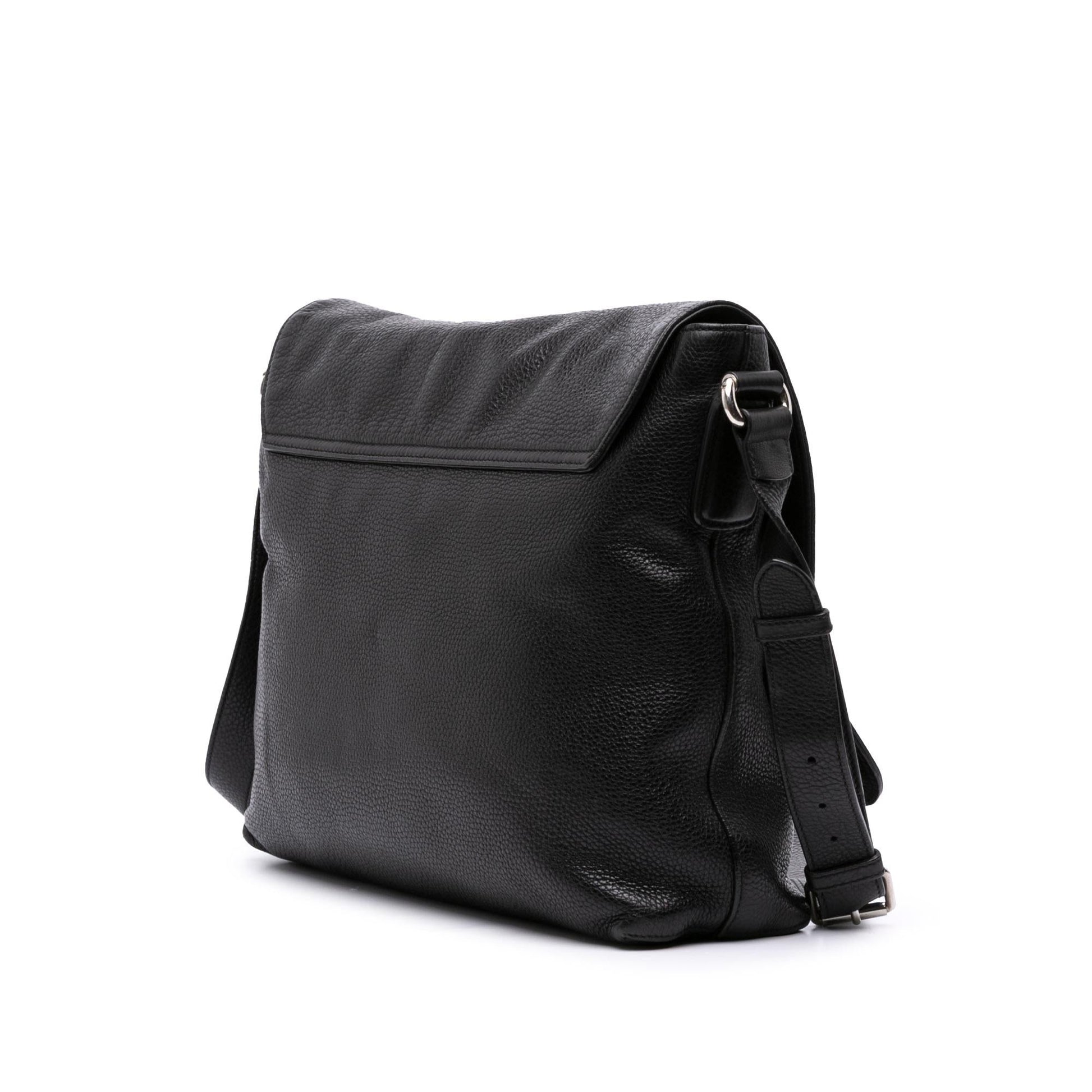 Gucci Pebbled Soho Messenger Calfskin Crossbody Bag