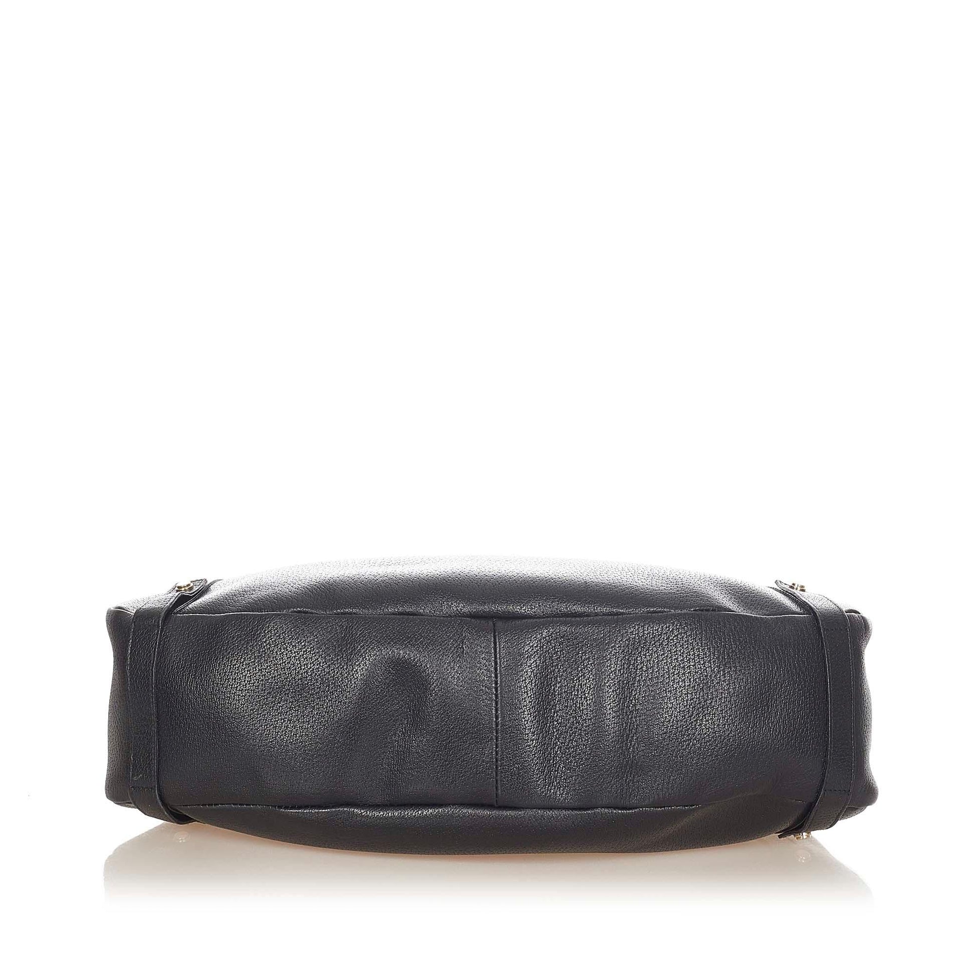 Gucci Pelham Leather Shoulder Bag (SHG-21218)