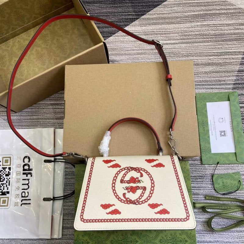 Gucci Dionysus Shoulder Bag Bag Bg02210