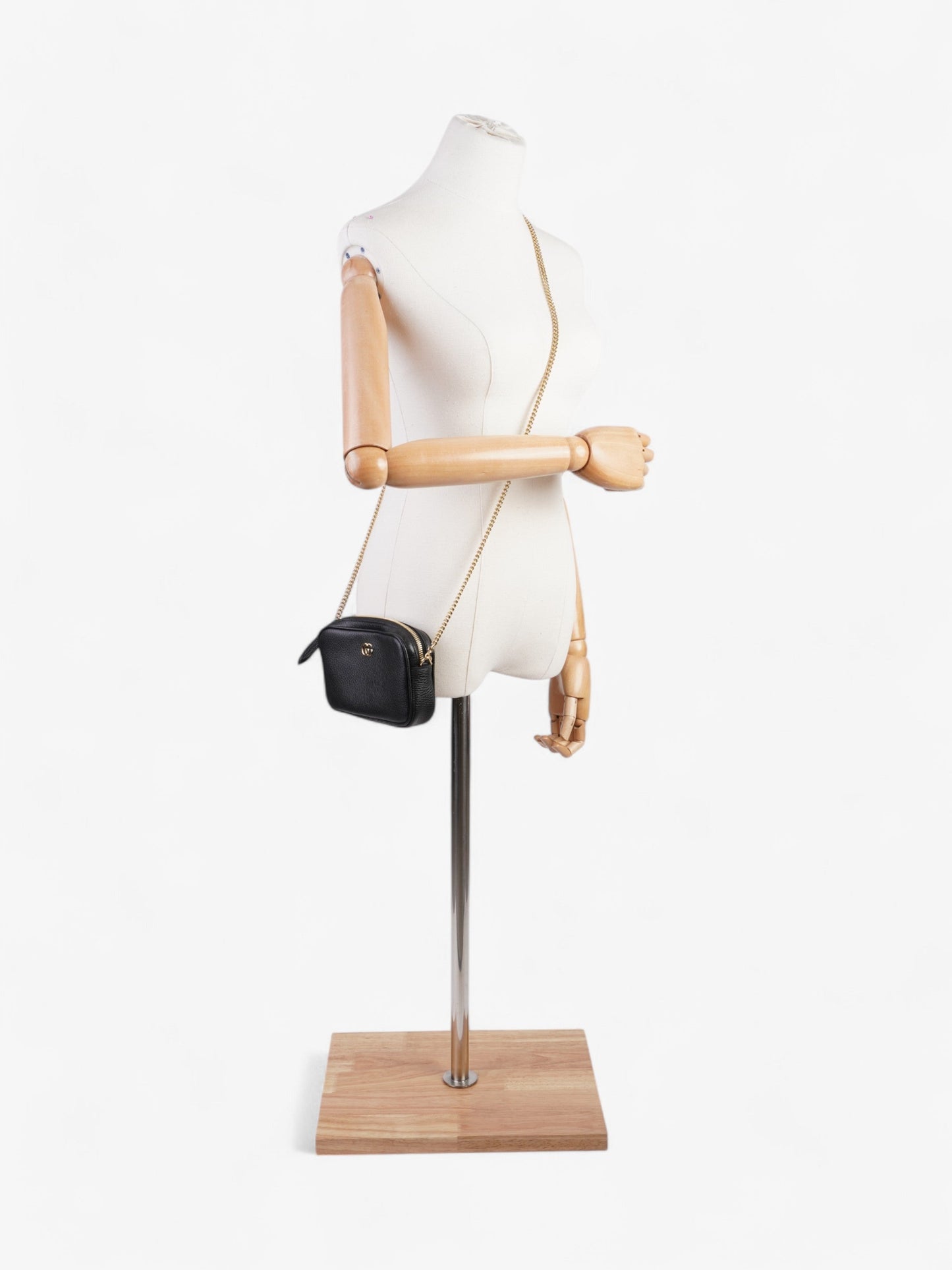 Gucci Marmont Super Shoulder Bag Super Leather Black