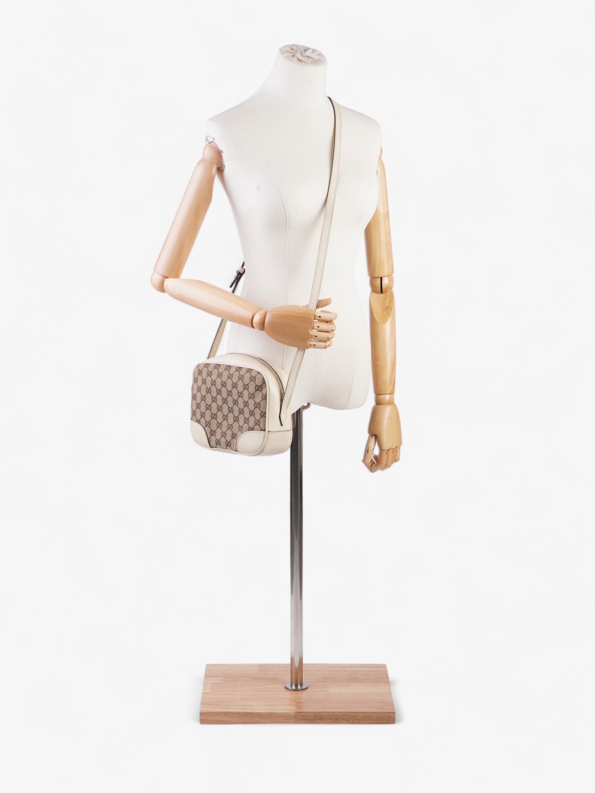 Gucci Bree And Ebony Supreme Crossbody Bag Canvas Beige