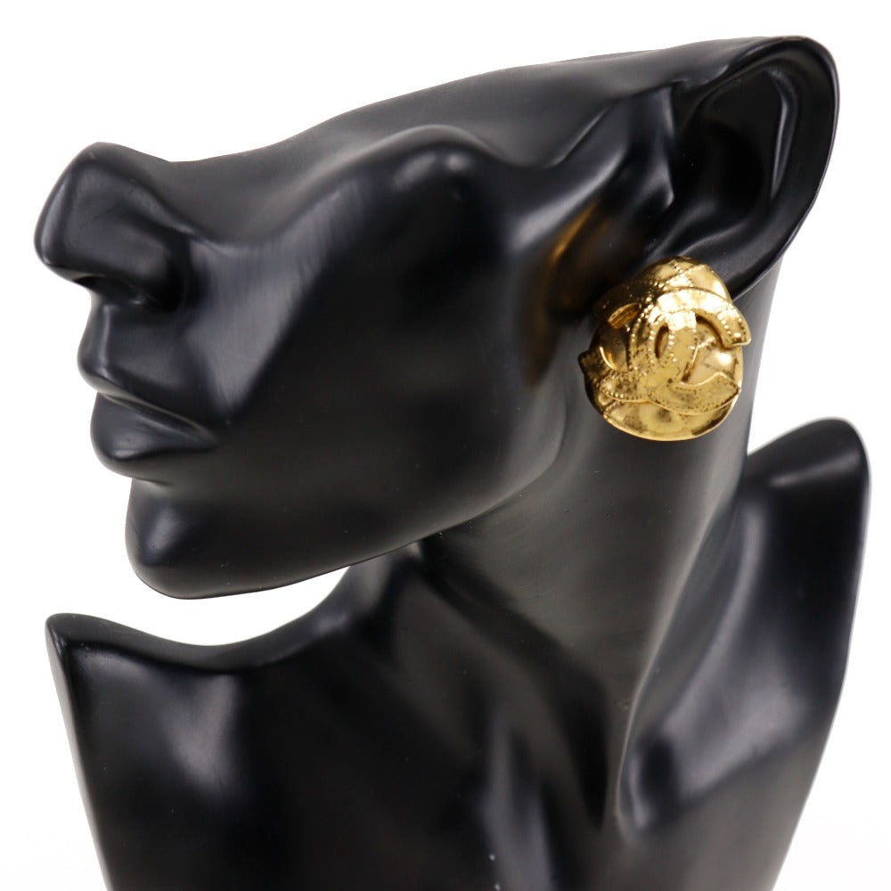 Chanel Coco Mark   Gold Earrings