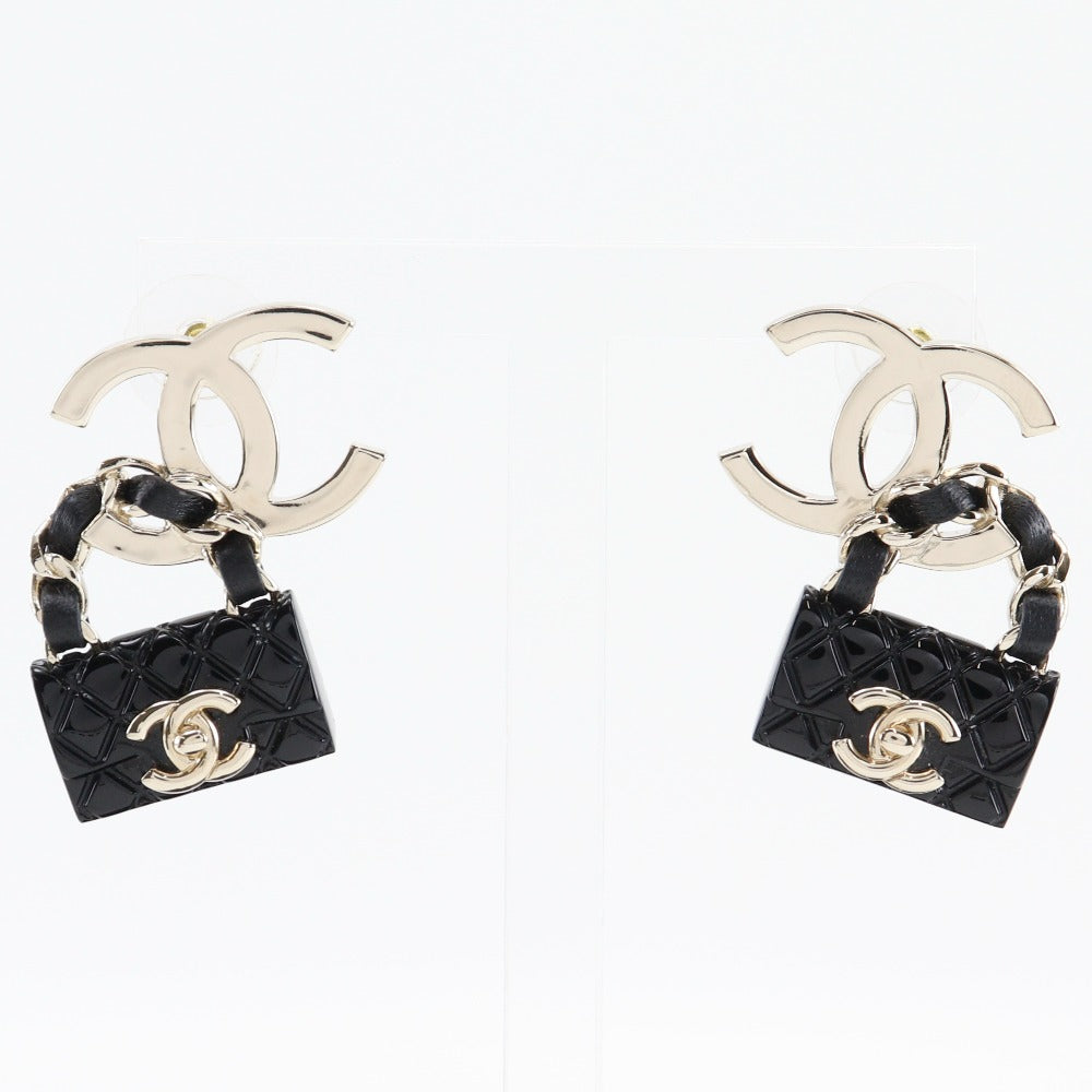Chanel Pierce Plastic Cruise collection Matelasse motif Silver Jewelry