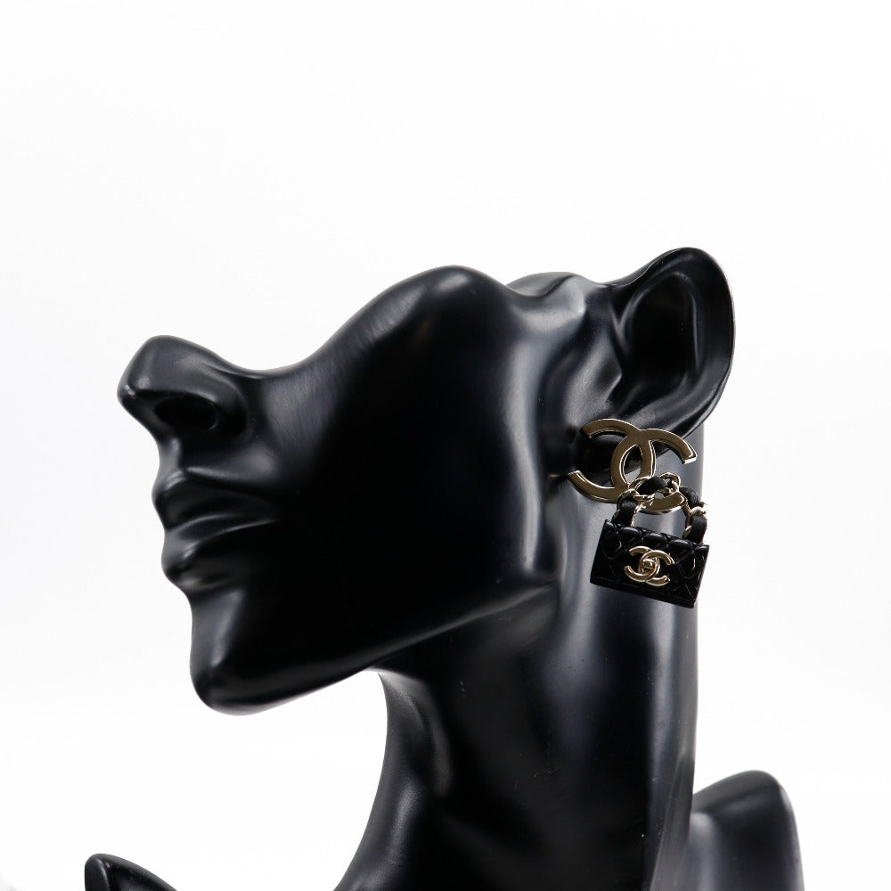 Chanel Pierce Plastic Cruise collection Matelasse motif Silver Jewelry