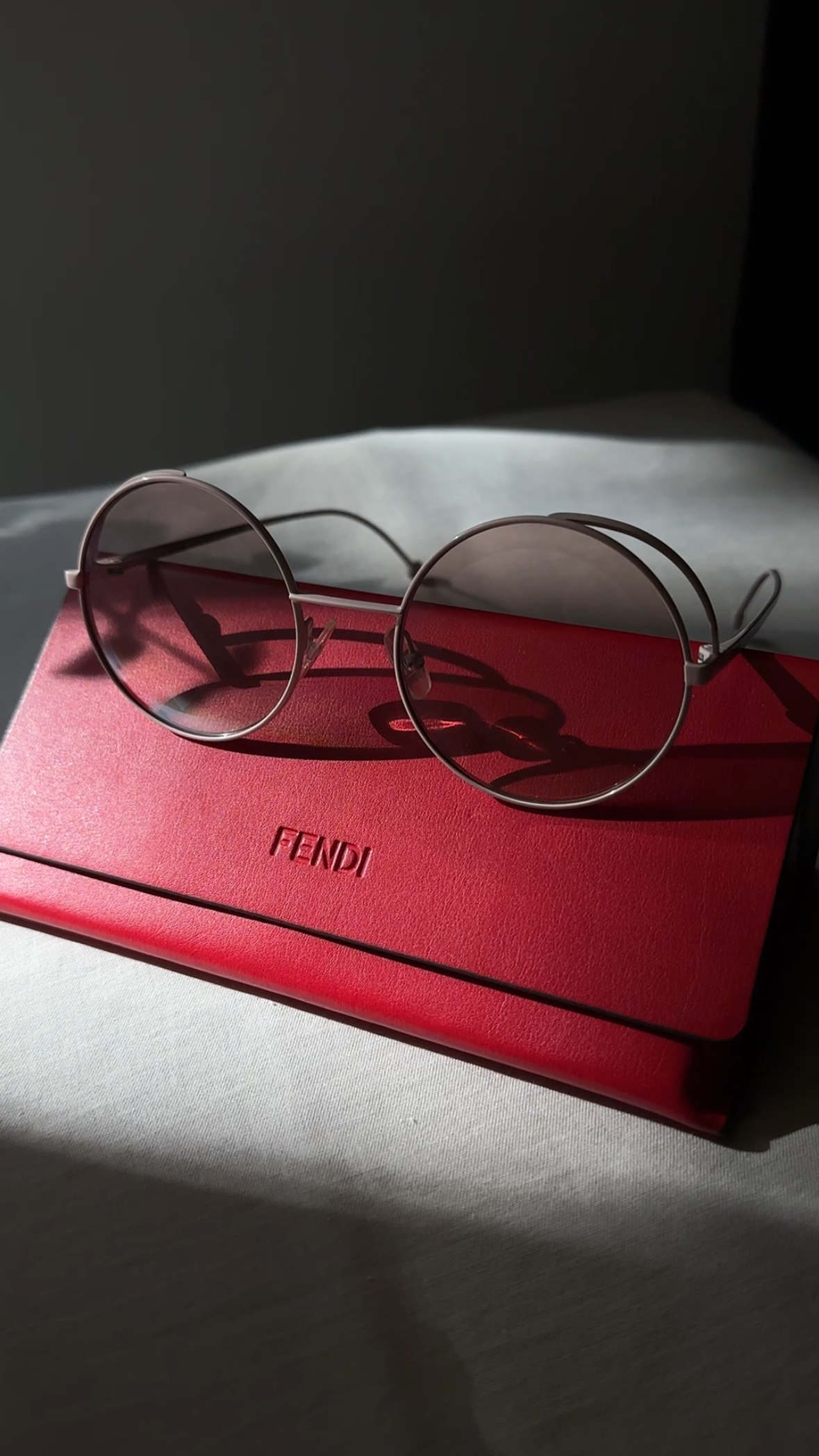 Fendi Round Sunglasses Roses