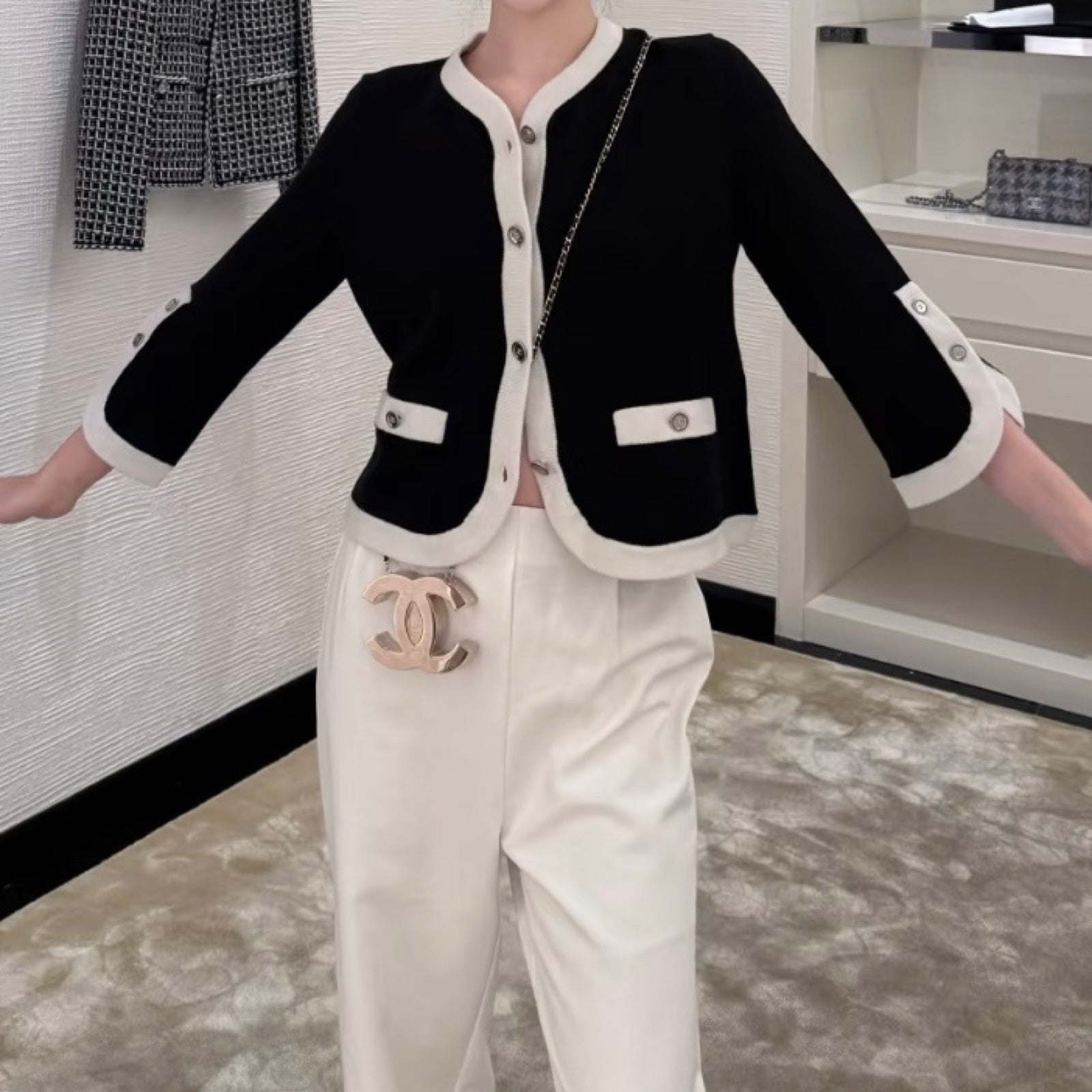 Chanel 25C Cardigan with CC Logo Buttons in Black / White Cashmere Sz 38 Handbag